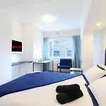 Sea Point Apartment
