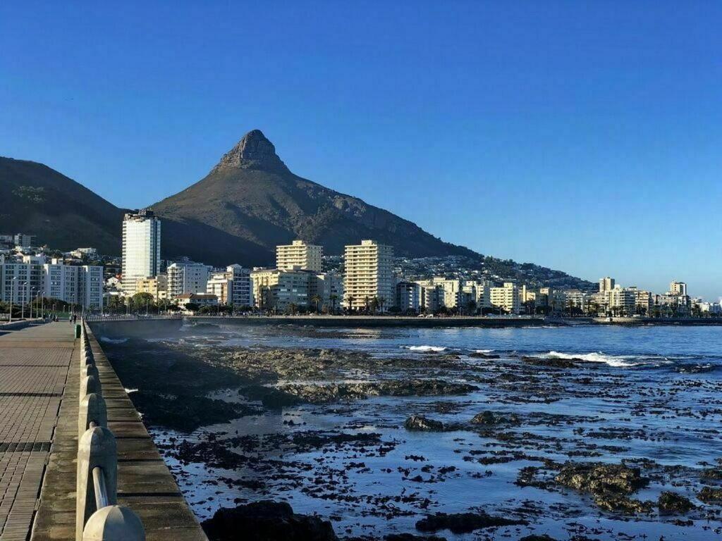 Sea Point Apartment